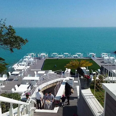 Giardino And - Hotel Numana